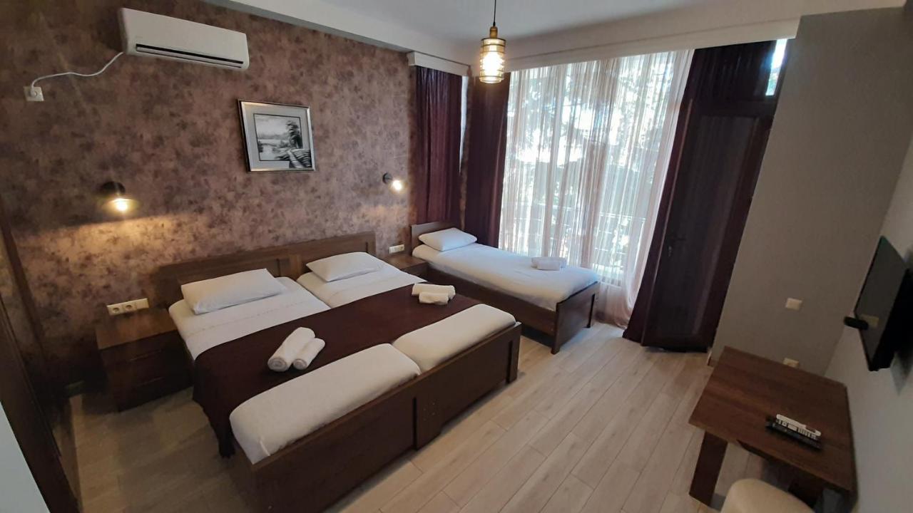 Balu Hotel Kobuleti Exterior photo
