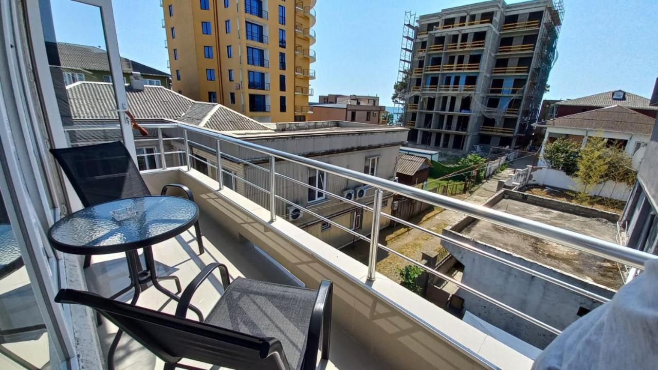 Balu Hotel Kobuleti Exterior photo