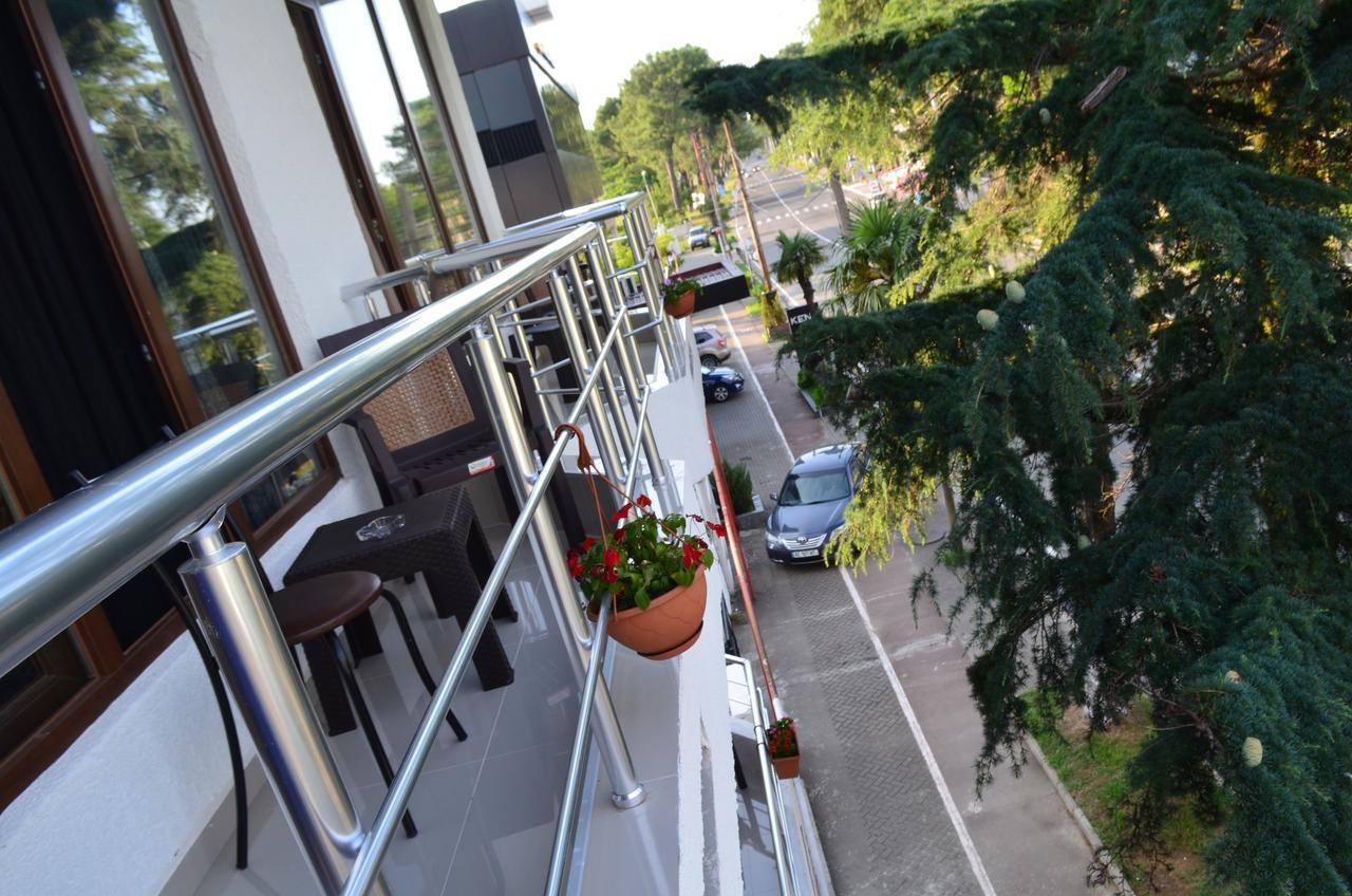 Balu Hotel Kobuleti Exterior photo