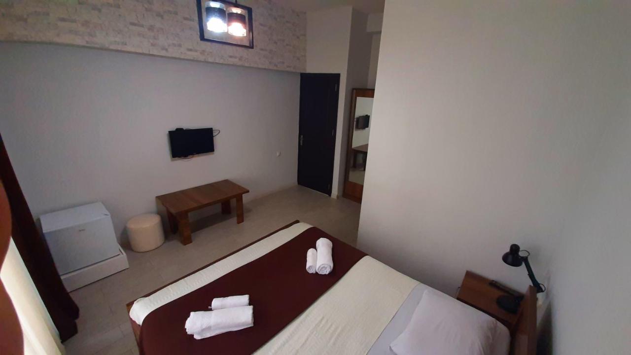 Balu Hotel Kobuleti Exterior photo