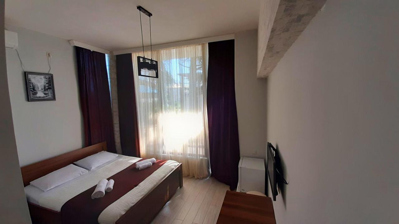 Balu Hotel Kobuleti Exterior photo